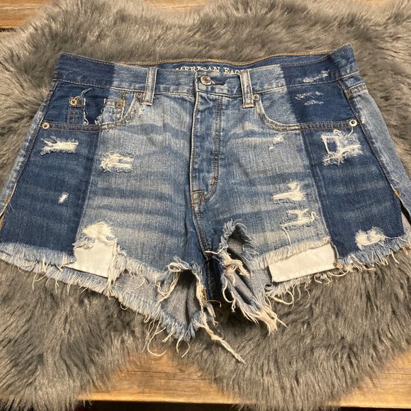 American Eagle vintage hi rise festival distressed jean shorts 8 - Picture 1 of 8